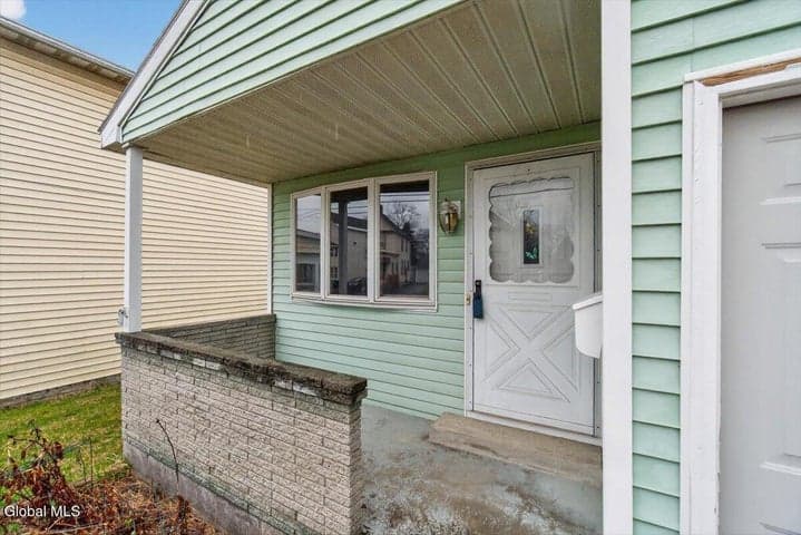 2507 Augustine Avenue, Rotterdam, NY, photo 2