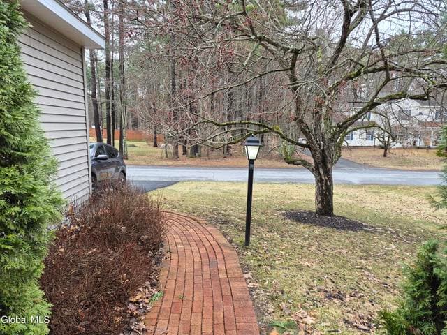 48 Kettles Way, Queensbury, NY, photo 3