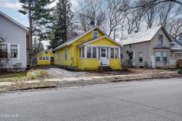 10 Franklin Street, Gloversville, NY, photo 1