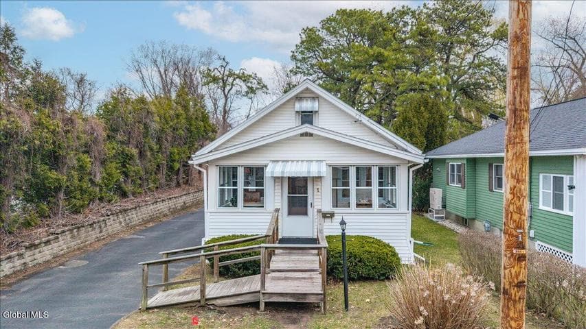 1 Spruce Street, Colonie, NY, photo 4