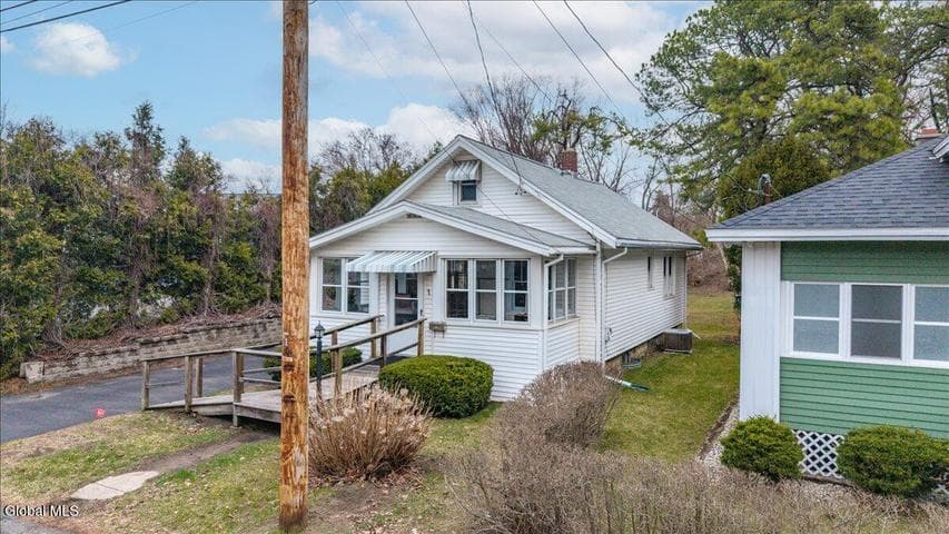 1 Spruce Street, Colonie, NY, photo 3