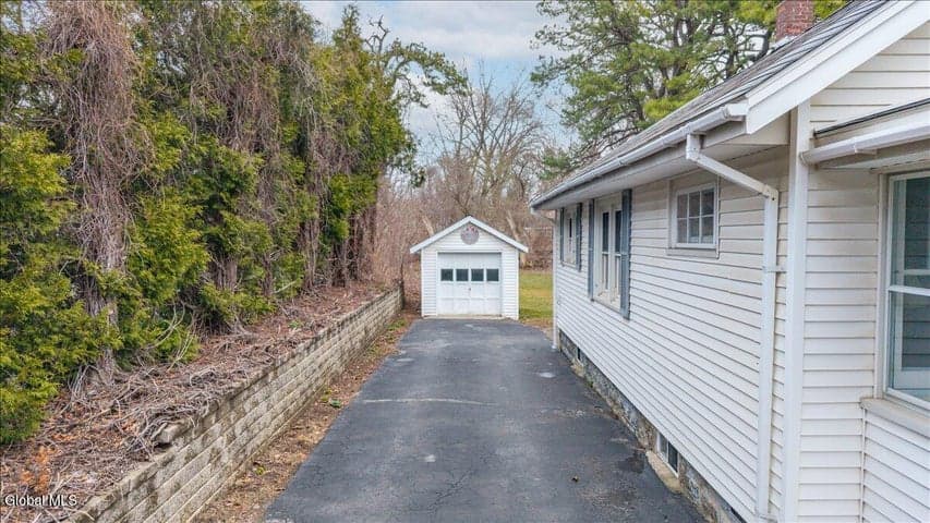 1 Spruce Street, Colonie, NY, photo 5