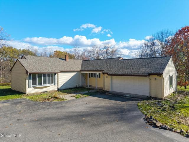 200 Hinrichsen Heights Road, Coxsackie, NY, photo 1