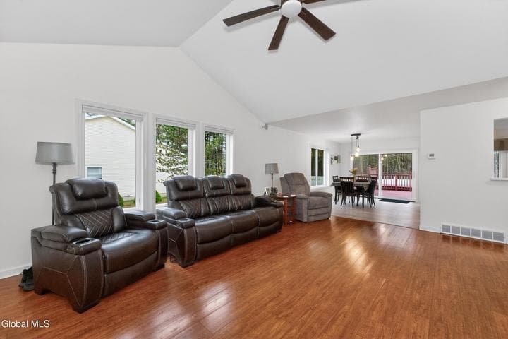 16 Glenview Drive, Scotia, NY, photo 3