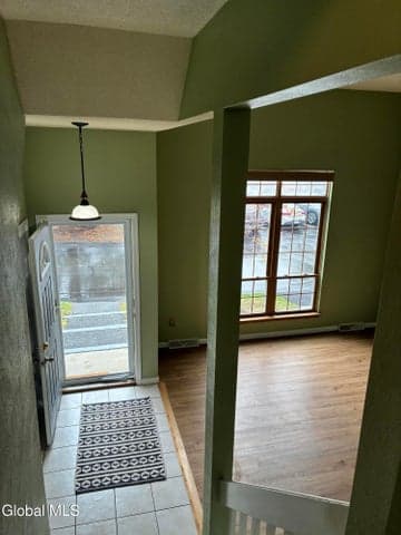 25 Stratton Circle, Troy, NY, photo 3