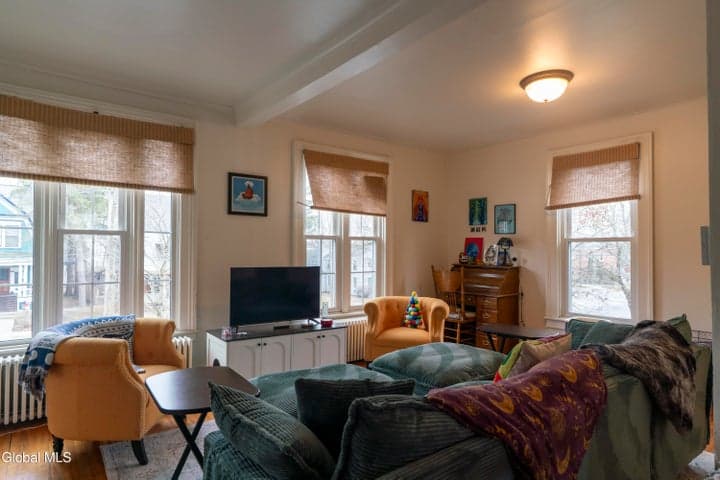 107 Lake Avenue, Saratoga Springs, NY, photo 4