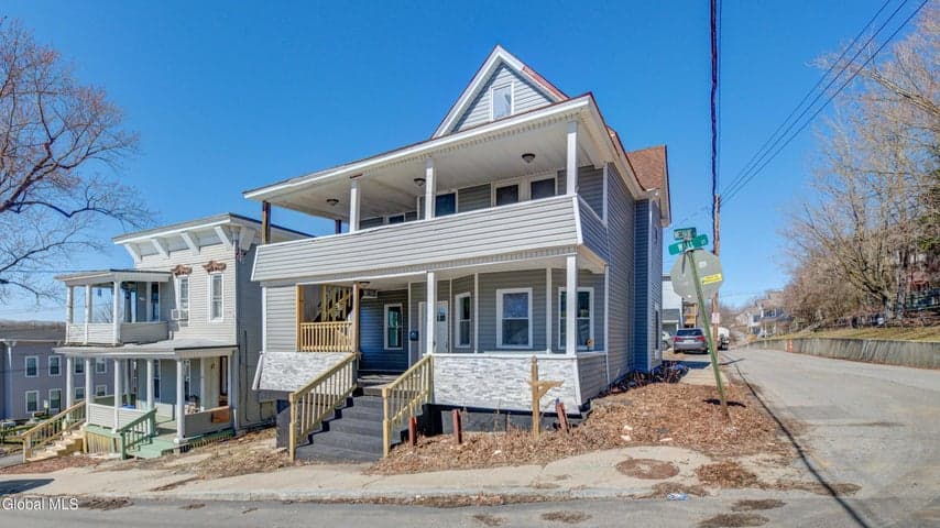 82 Wall Street, Amsterdam, NY, photo 1