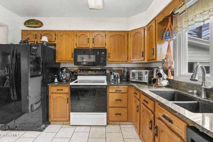 800 S Melcher Street, Johnstown, NY, photo 4