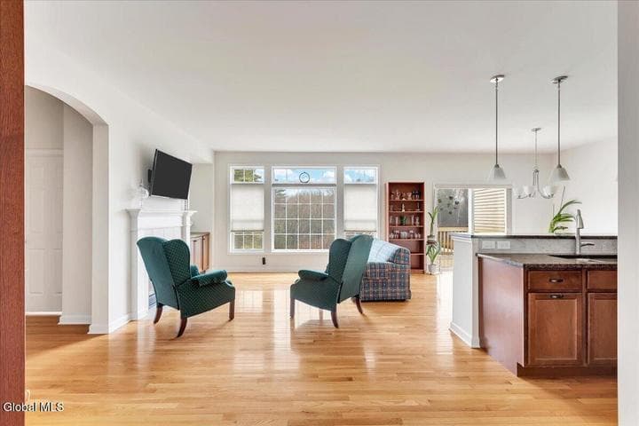 15 Rosemore Place, Halfmoon, NY, photo 4