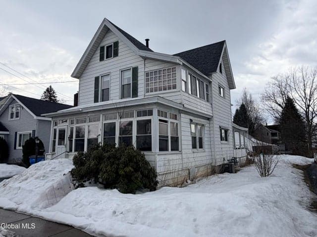 20 Franklin Street, Gloversville, NY, photo 1