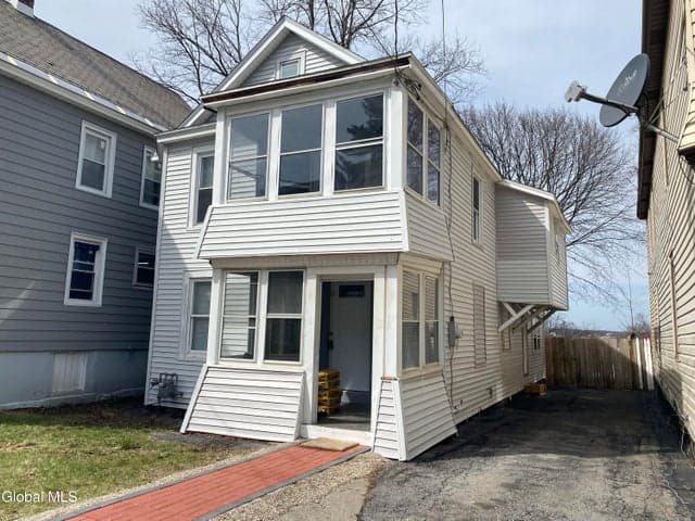 885 Yorkston Street, Schenectady, NY, photo 2