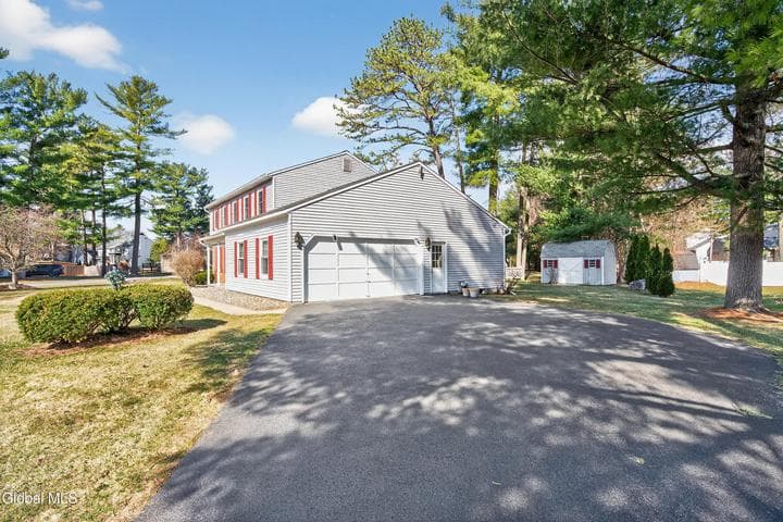 655 Salvia Lane, Guilderland, NY, photo 2