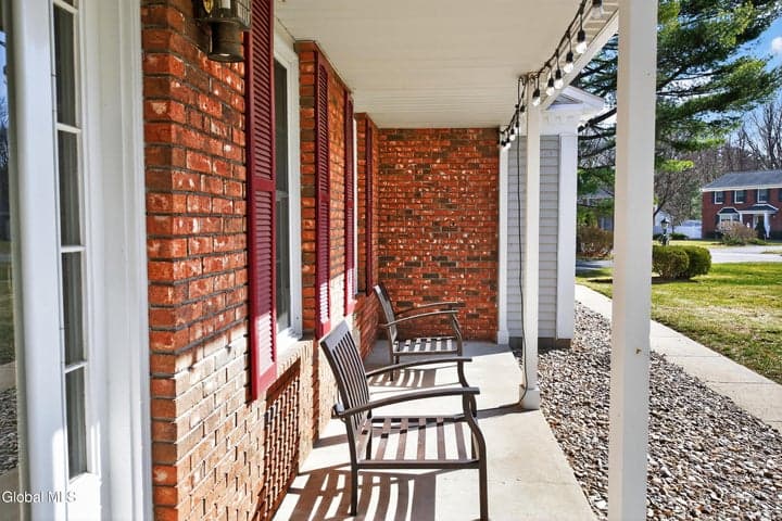 655 Salvia Lane, Guilderland, NY, photo 3