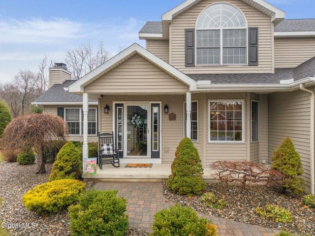 79 Dewey Avenue, Halfmoon, NY, photo 3