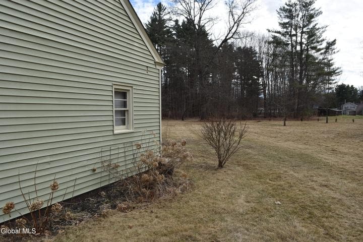 4 Fowler Lane, Wilton, NY, photo 3