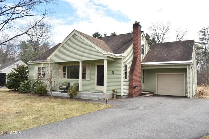 4 Fowler Lane, Wilton, NY, photo 1