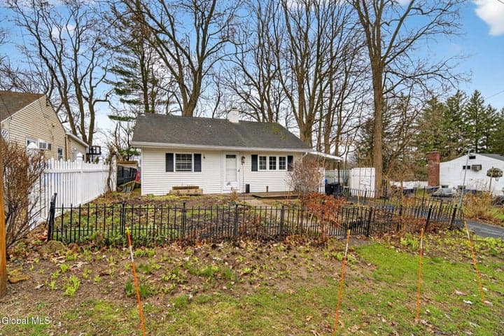 39 Orlando Avenue, Albany, NY, photo 2
