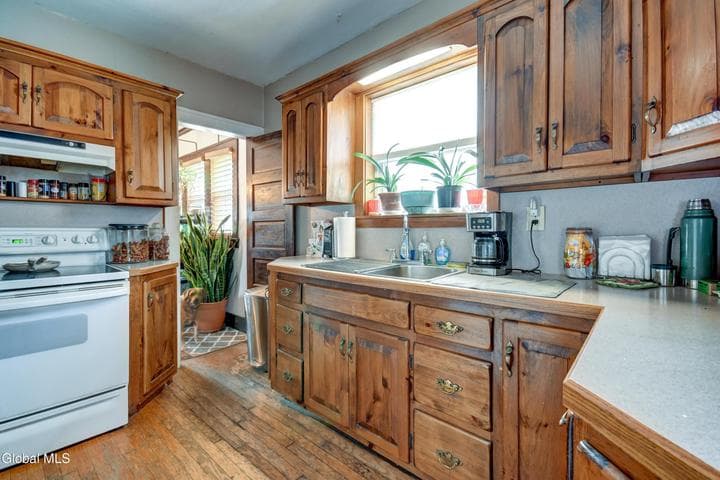 6 Woodward Avenue, Gloversville, NY, photo 3