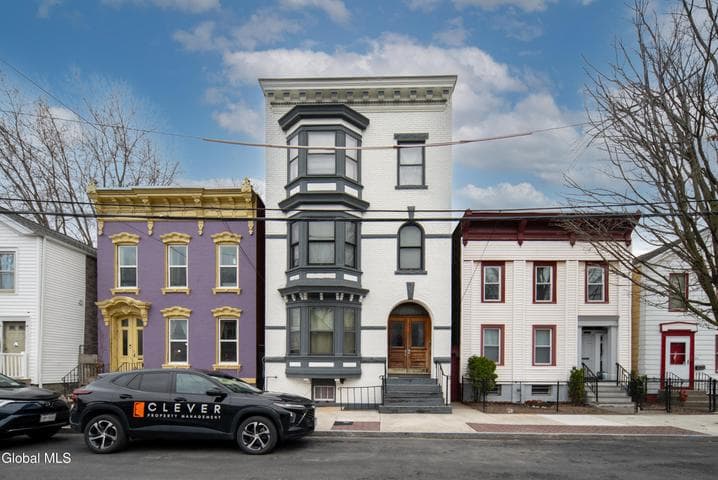 318 1st Street, Troy, NY, photo 1
