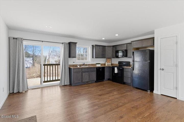 18 Wiley Way, Corinth, NY, photo 5