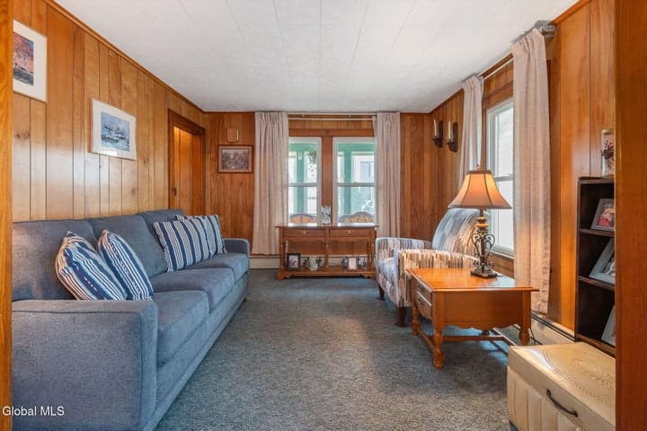 102 S Washington Street, Schaghticoke, NY, photo 4