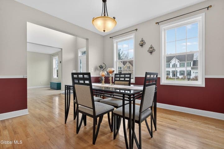 39 Outlook Dr S, Halfmoon, NY, photo 5