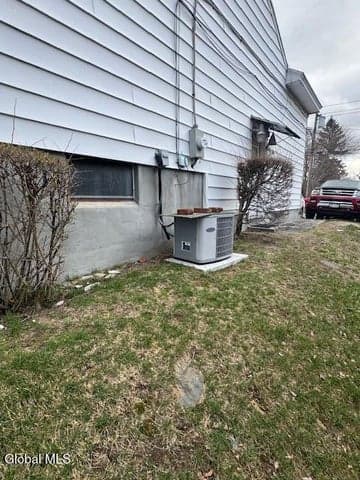 33 Cromer Avenue, Schenectady, NY, photo 3