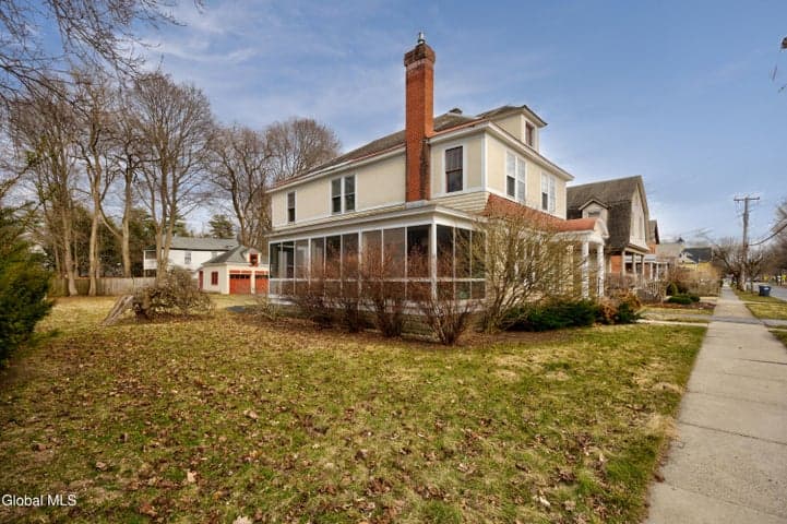 136 Nelson Avenue, Saratoga Springs, Inside, NY, photo 3
