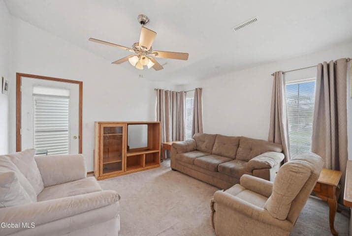 824 Ridge Circle, Troy, NY, photo 4