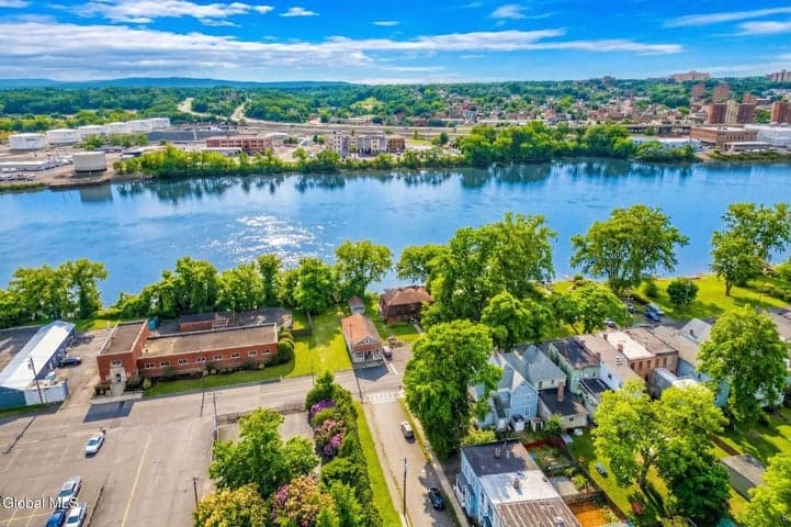 31 Riverside Avenue, Rensselaer, NY, photo 4