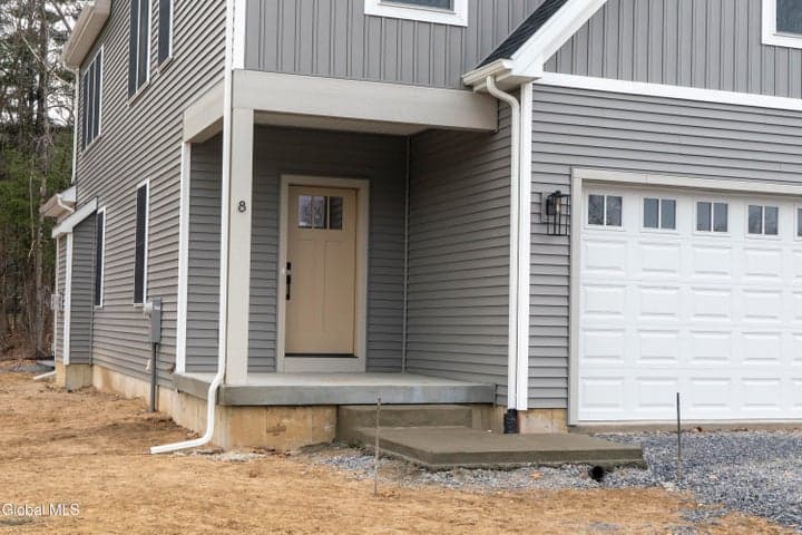 8 Indigo Way, Wilton, NY, photo 4
