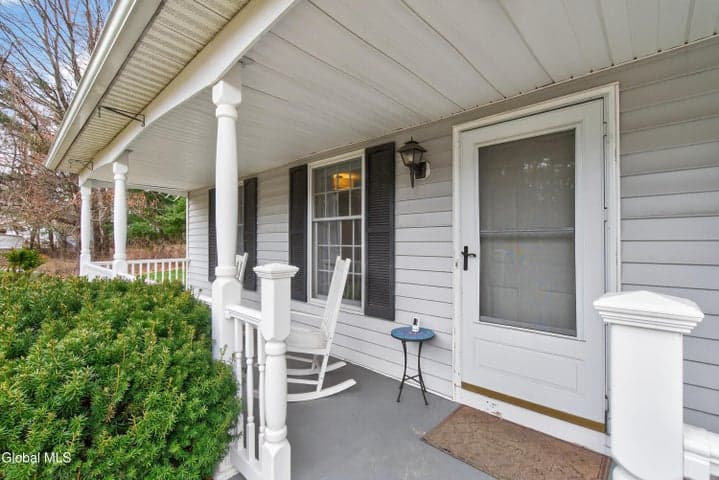 7 Gloucester Street, Clifton Park, NY, photo 3