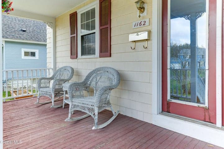 1162 S Country Club Drive, Niskayuna, NY, photo 2