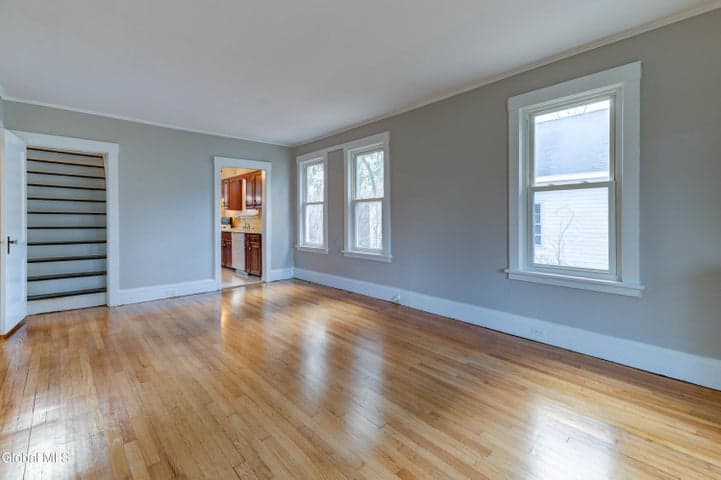1162 S Country Club Drive, Niskayuna, NY, photo 4