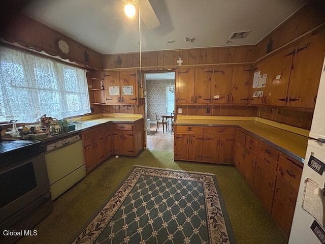 15 Quincy Street, Colonie, NY, photo 2