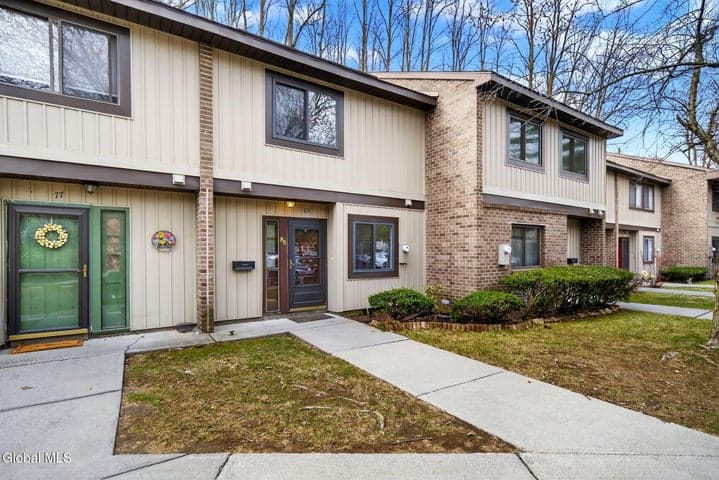 80 Crestwood Terrace, Albany, NY, photo 3