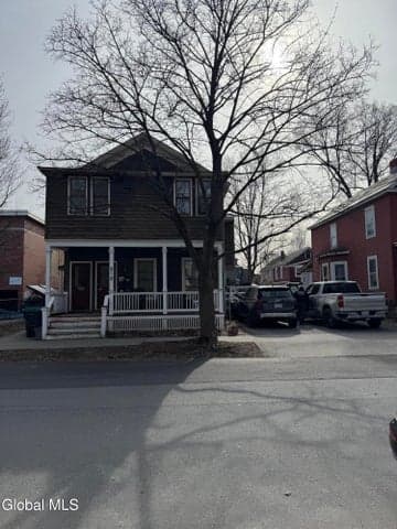 212 Regent Street, Saratoga Springs, NY