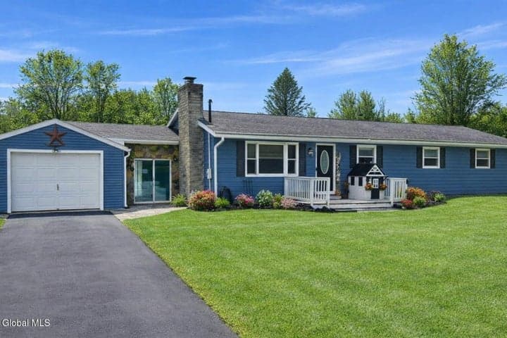 20 Campney Lane, Fort Ann, NY, photo 1