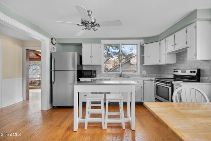 25 Forest Road, Delmar, NY, photo 5
