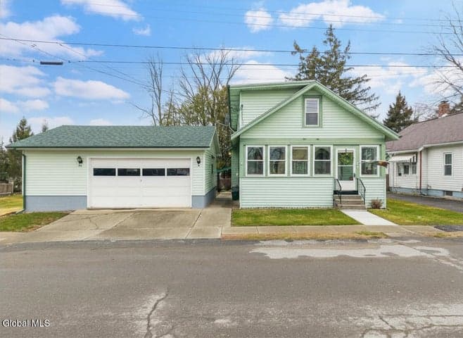 102 S Washington Street, Schaghticoke, NY, photo 1