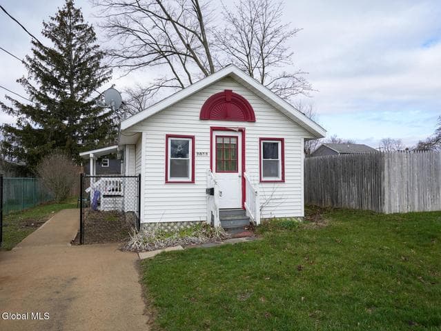 2073 Amsterdam Avenue, Rotterdam, NY, photo 1