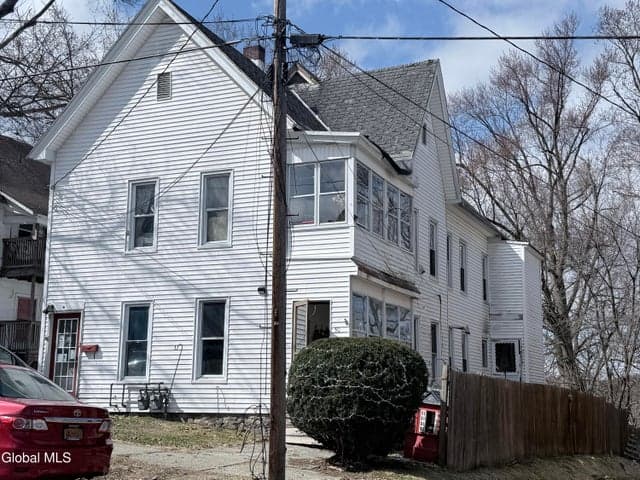 50 Montgomery Street, Gloversville, NY, photo 3