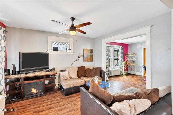 1075 Keyes Avenue, Schenectady, NY, photo 3