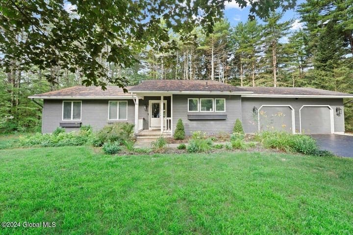1 Foxhound Run, Saratoga Springs, NY, photo 3