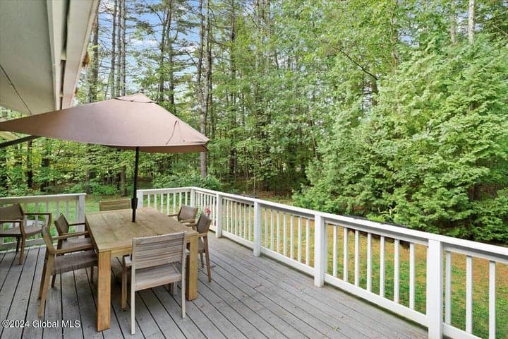 1 Foxhound Run, Saratoga Springs, NY, photo 5