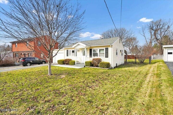 62 Mary Hadge Drive, Colonie, NY, photo 2