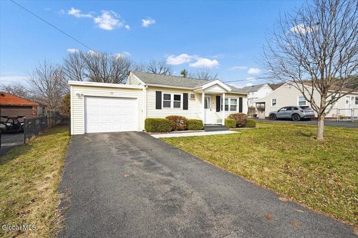 62 Mary Hadge Drive, Colonie, NY, photo 3