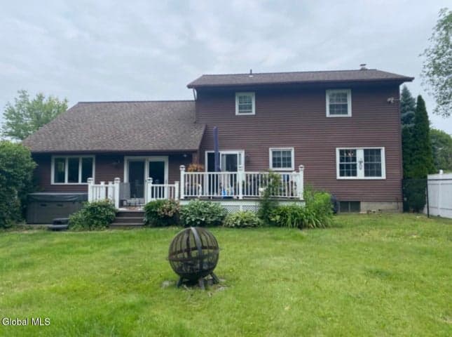 25 Balboa Drive, Latham, NY, photo 2