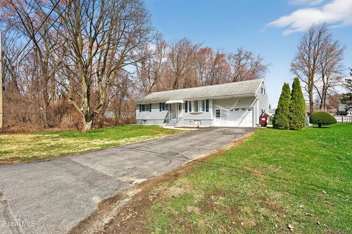 2110 Nahant Street, Rotterdam, NY, photo 2