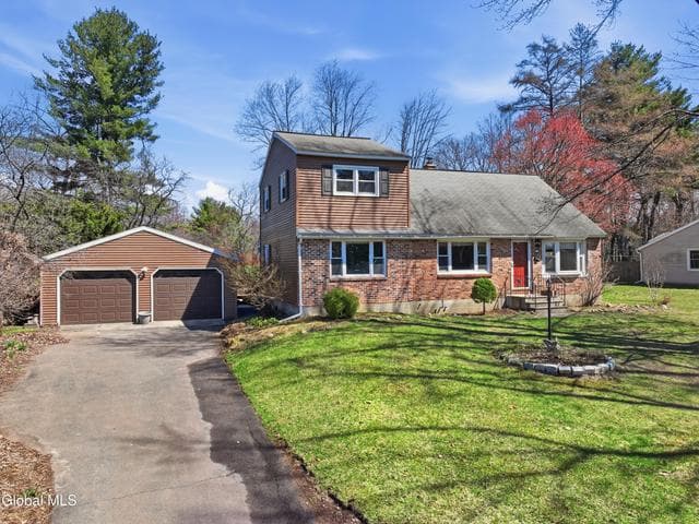 138 Birchwood Drive, Guilderland, NY, photo 1